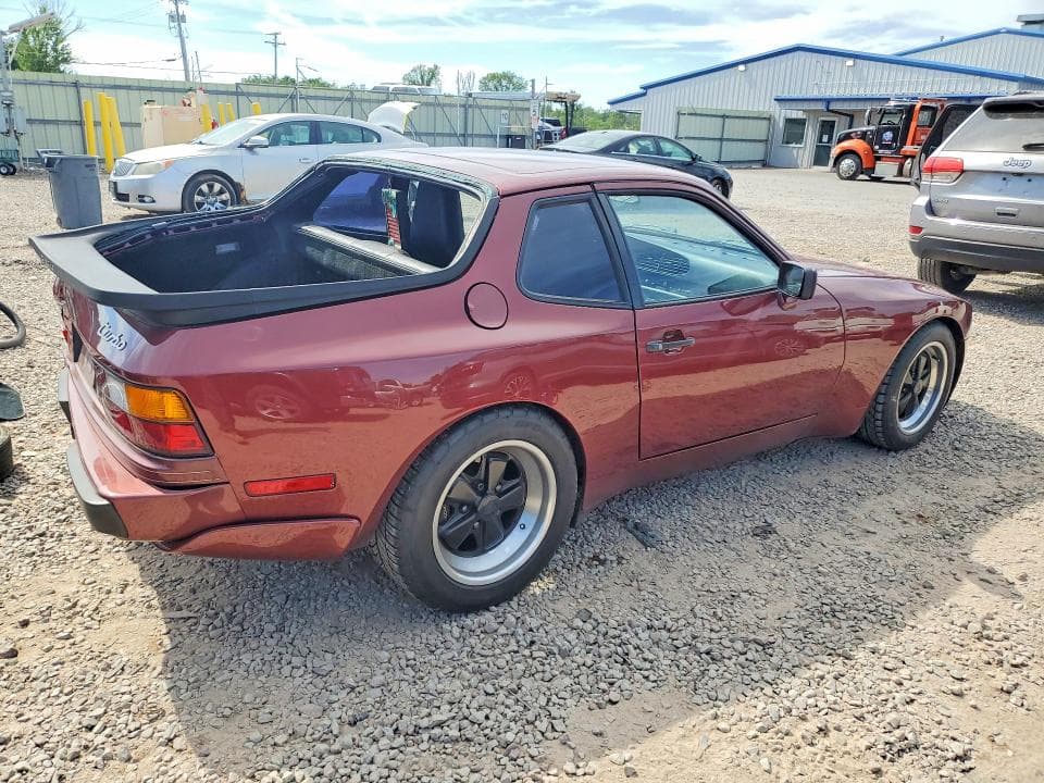 1986 PORSCHE 944 3