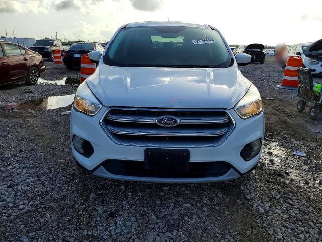2017 FORD ESCAPE SE 5