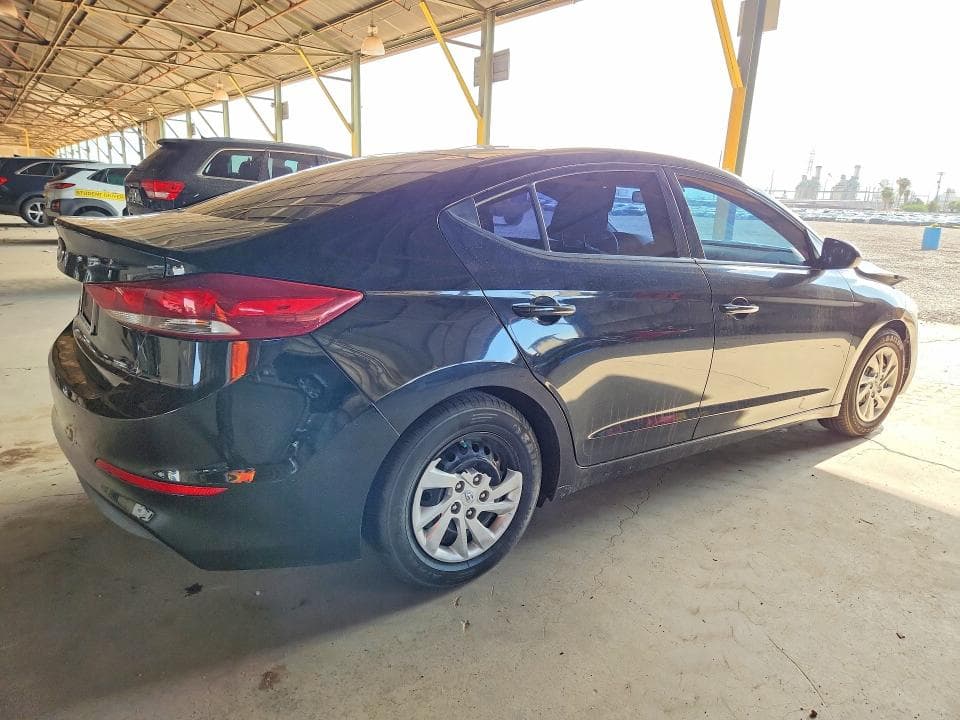 2018 HYUNDAI ELANTRA SE SE 3