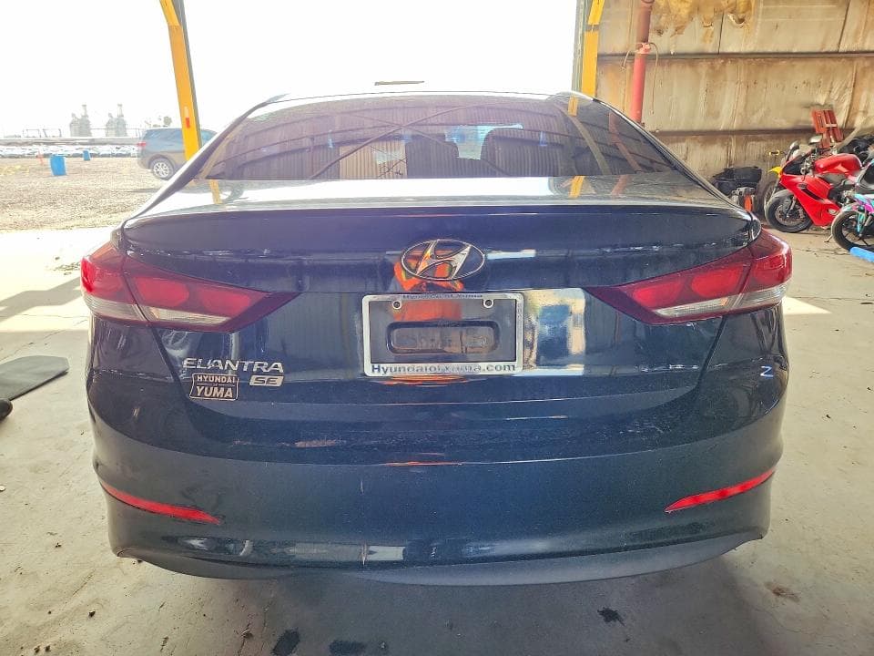 2018 HYUNDAI ELANTRA SE SE 6