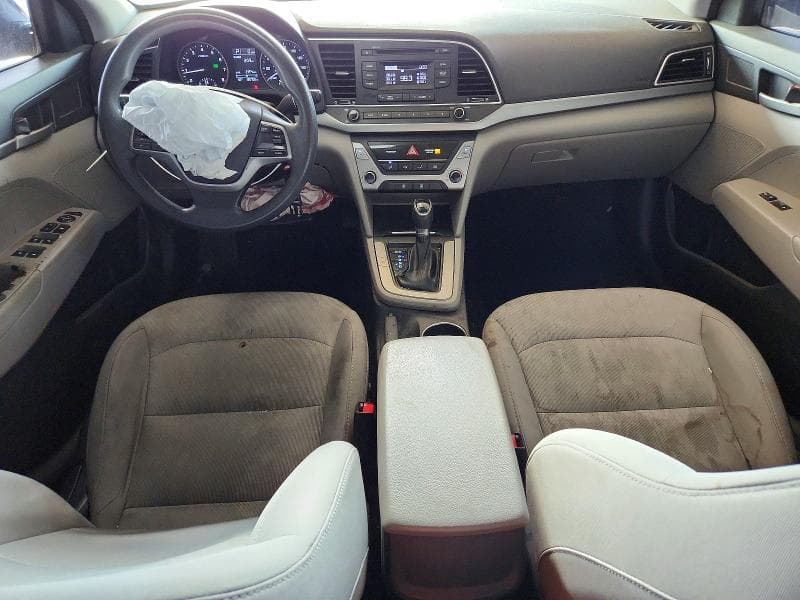 2018 HYUNDAI ELANTRA SE SE 8