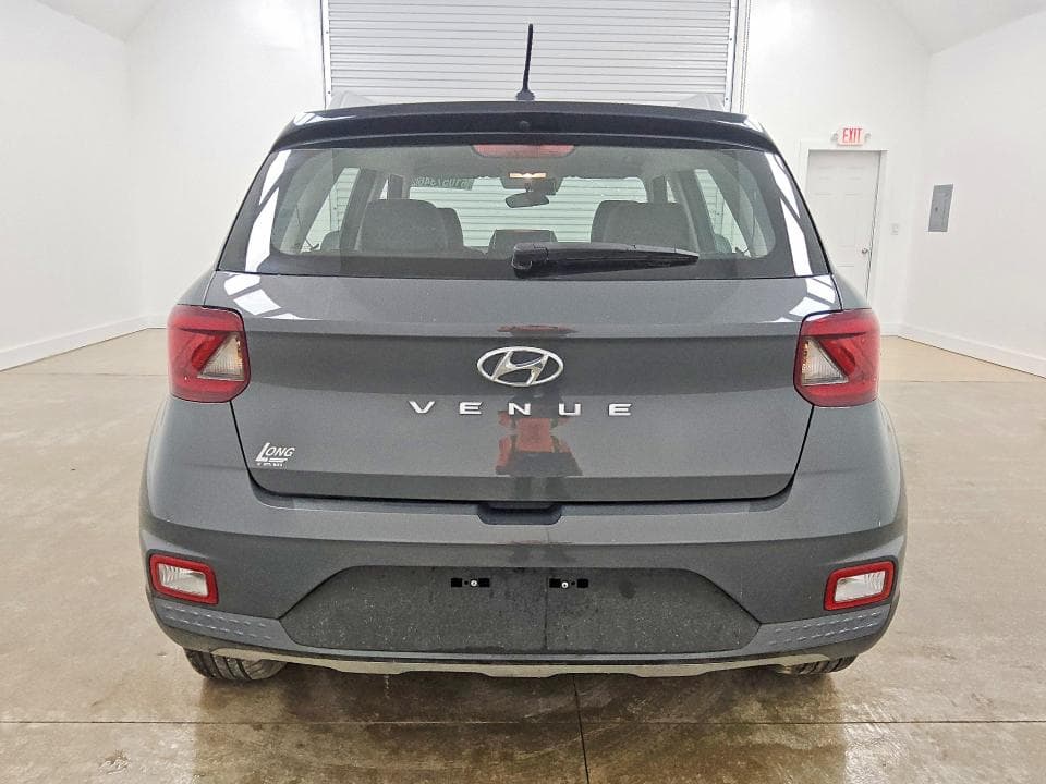 2025 HYUNDAI VENUE LIMITED 6