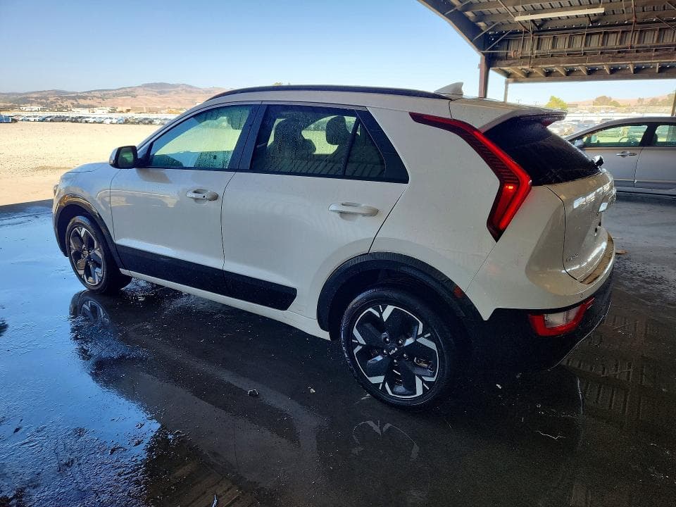2023 KIA NIRO WIND 2