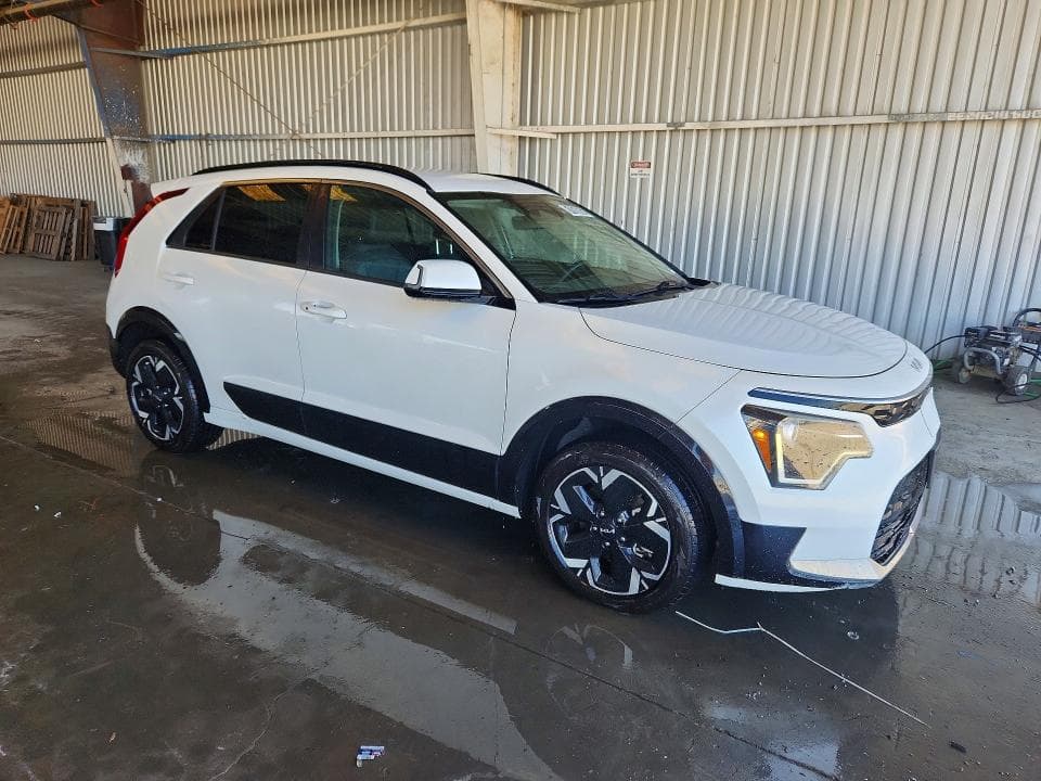 2023 KIA NIRO WIND 4