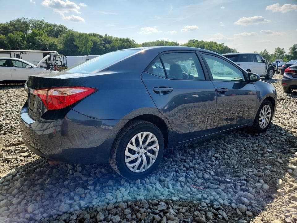 2019 TOYOTA COROLLA LE LE 3