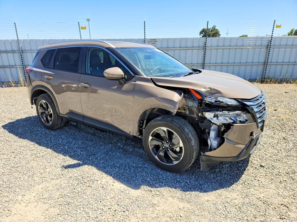 2024 NISSAN ROGUE SV 4
