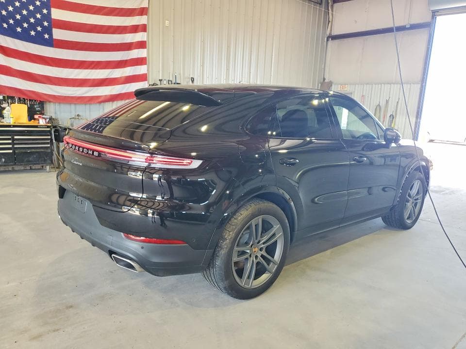 2026 PORSCHE CAYENNE COUPE COUPE 3