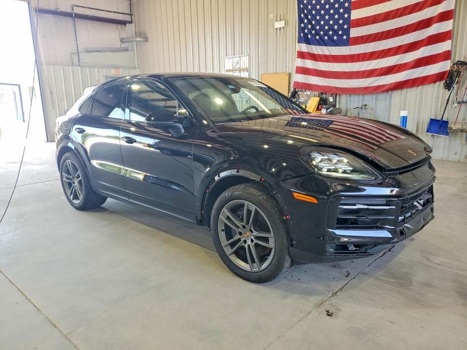 2026 PORSCHE CAYENNE COUPE COUPE 4
