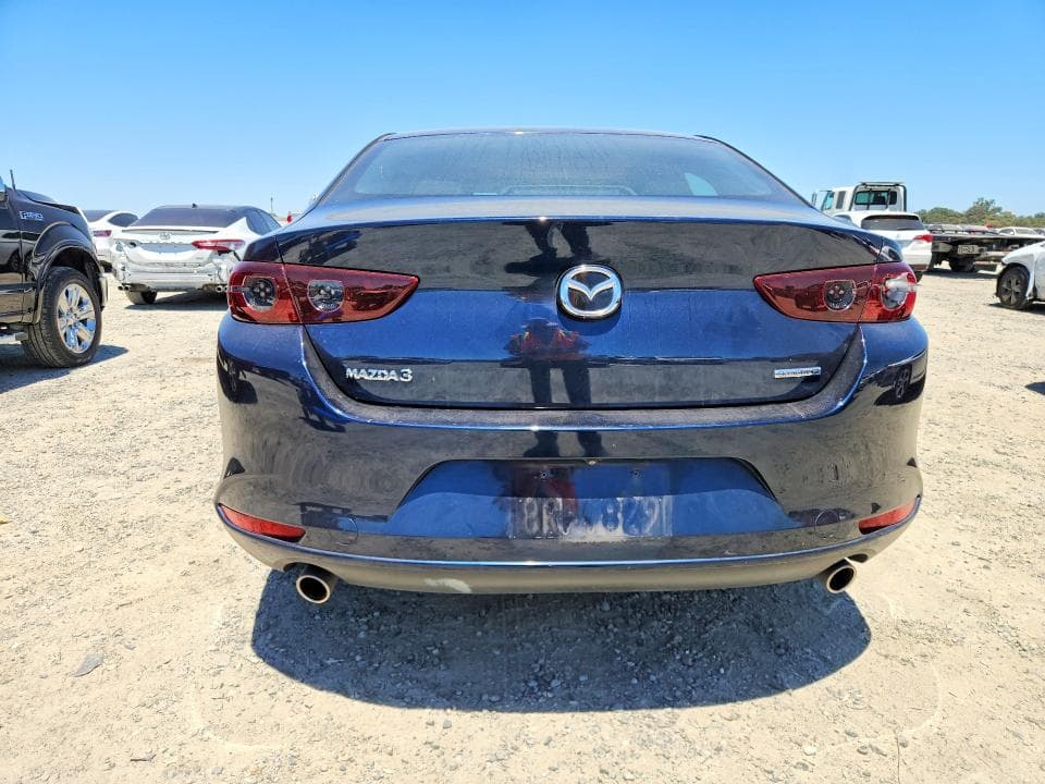 2020 MAZDA 3 6