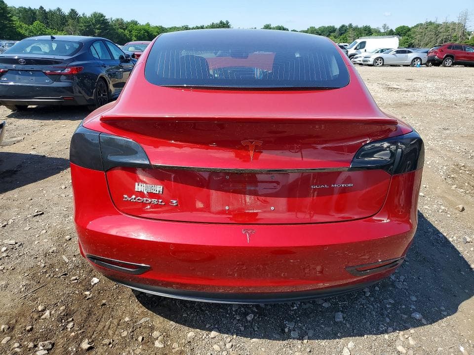 2018 TESLA MODEL 3 11