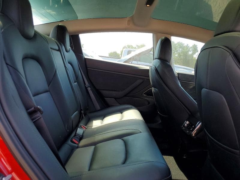 2018 TESLA MODEL 3 19
