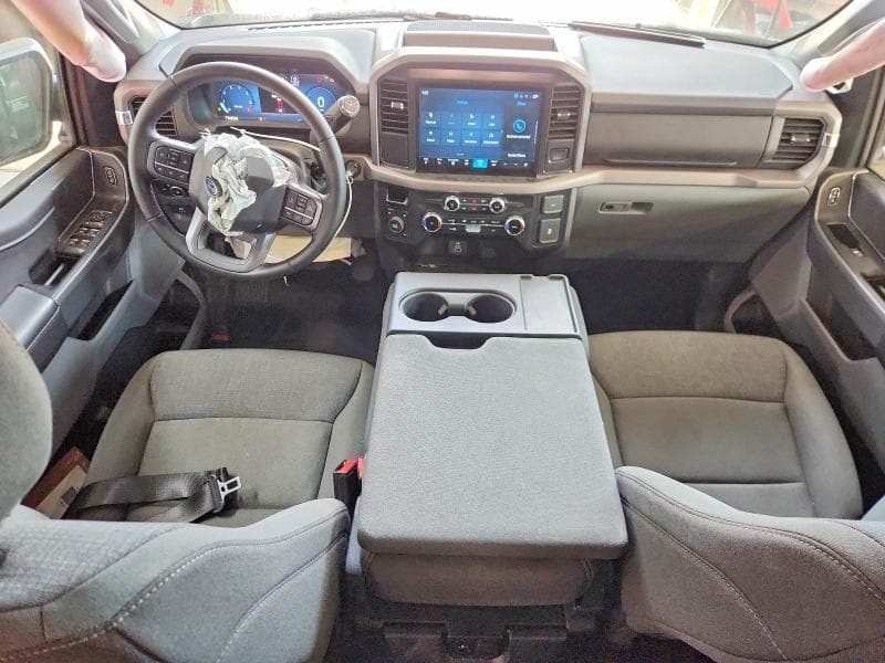 2025 FORD F150 XLT 8