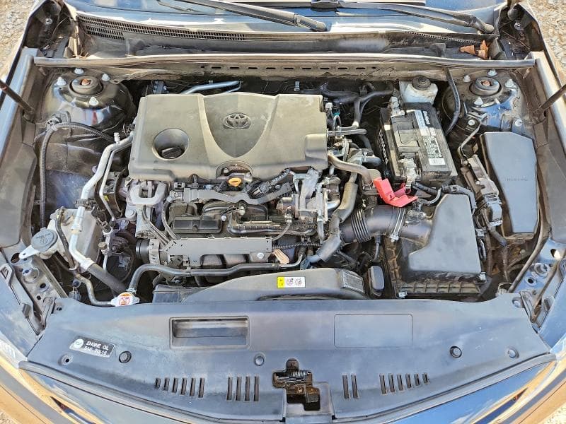 2019 TOYOTA CAMRY SE 11