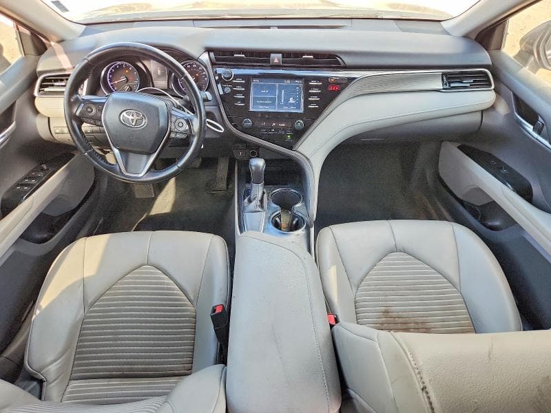 2019 TOYOTA CAMRY SE 8
