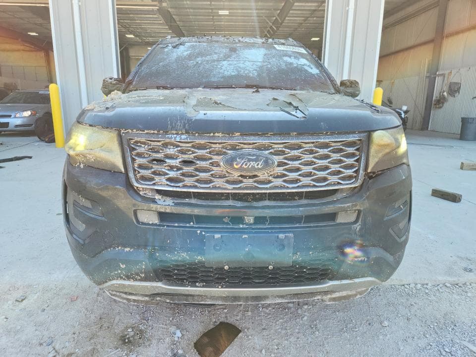 2017 FORD EXPLORER PLATINUM 5