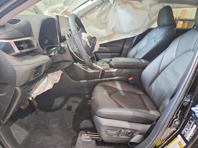 2026 TOYOTA HIGHLANDER HYBRID LIMITED 7