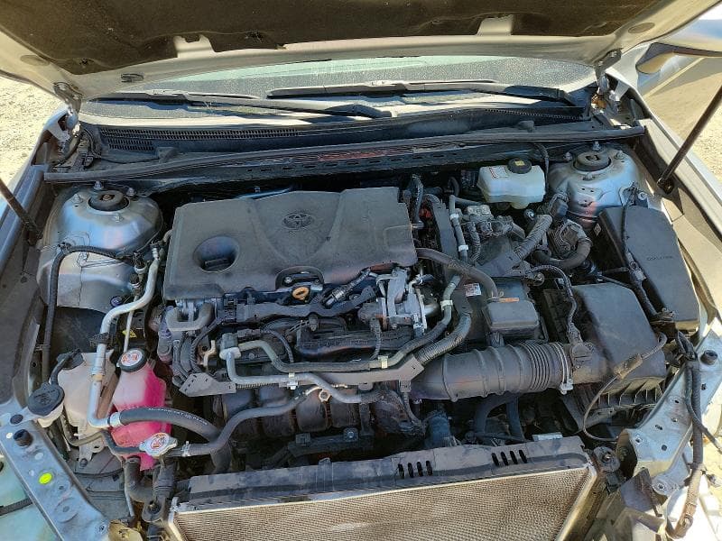 2020 TOYOTA CAMRY SE 11