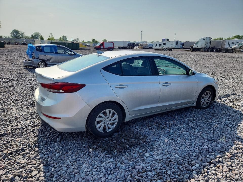 2017 HYUNDAI ELANTRA SE SE 3