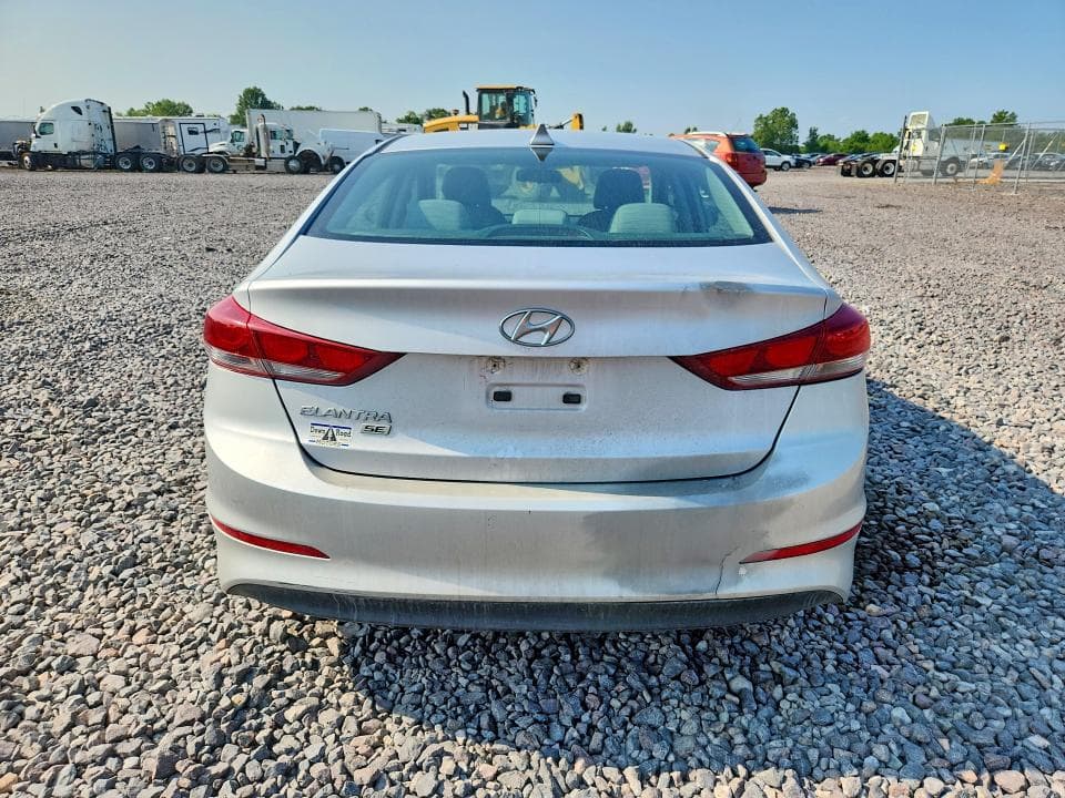 2017 HYUNDAI ELANTRA SE SE 6