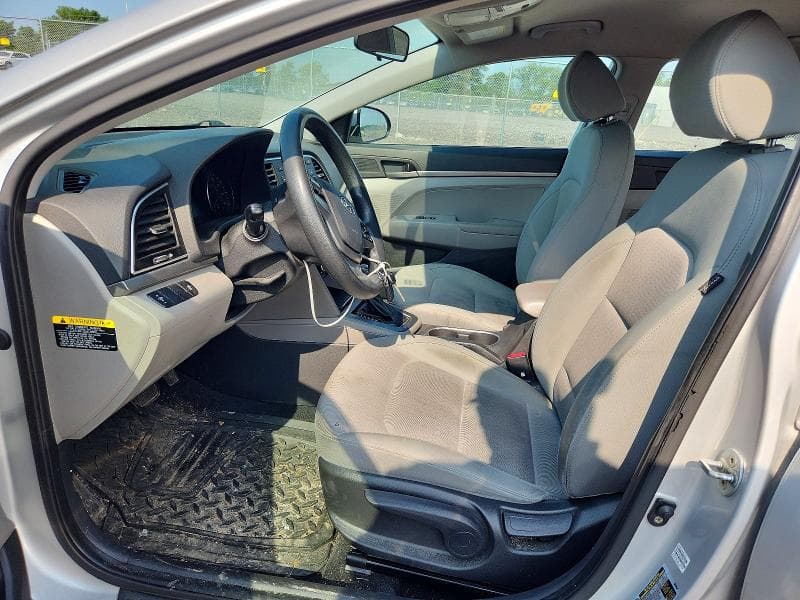 2017 HYUNDAI ELANTRA SE SE 7