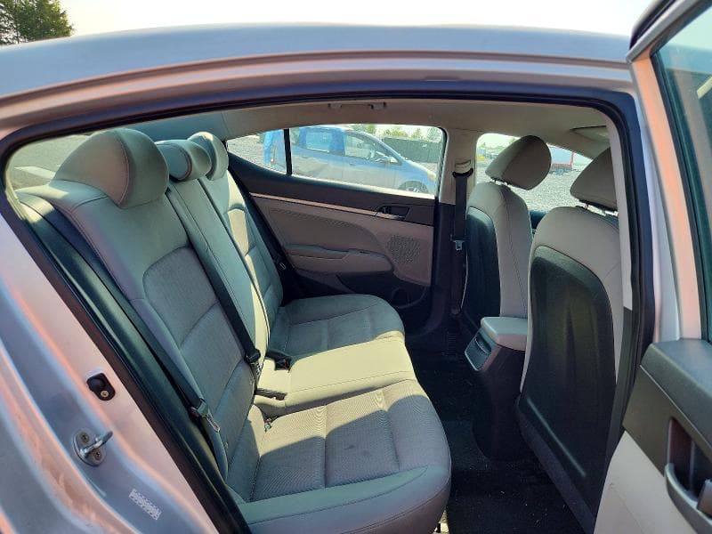 2017 HYUNDAI ELANTRA SE SE 10