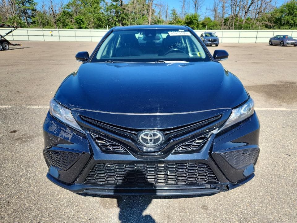 2022 TOYOTA CAMRY SE 5