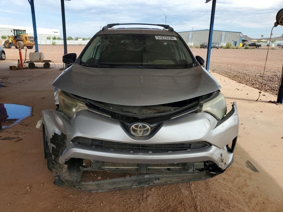 2017 TOYOTA RAV4 LE 5