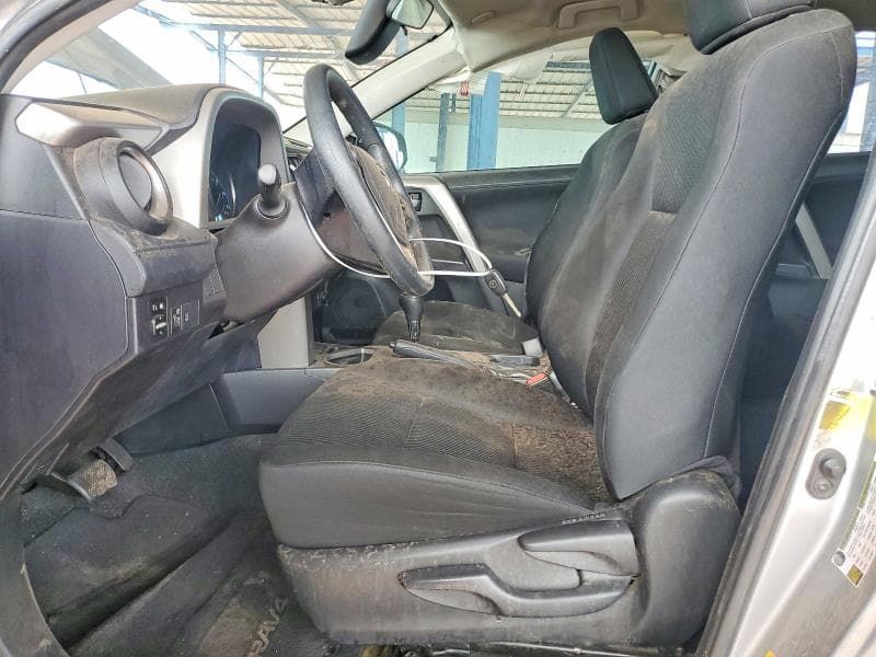 2017 TOYOTA RAV4 LE 7
