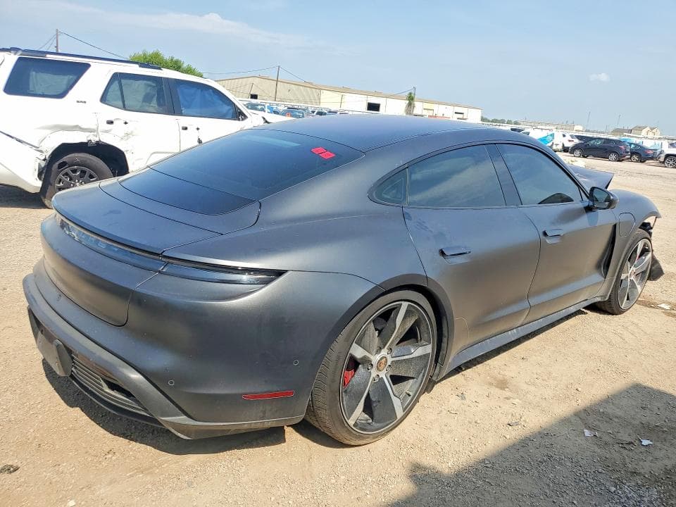 2020 PORSCHE TAYCAN 4S 3