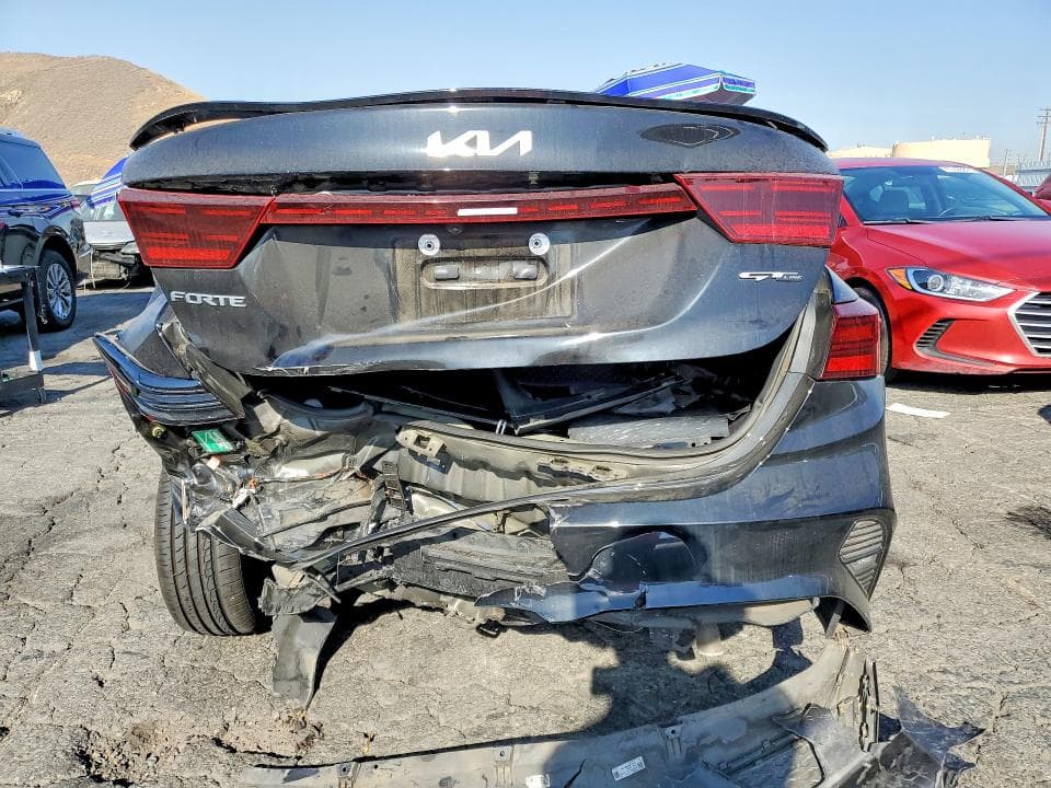 2022 KIA FORTE GT LINE 6