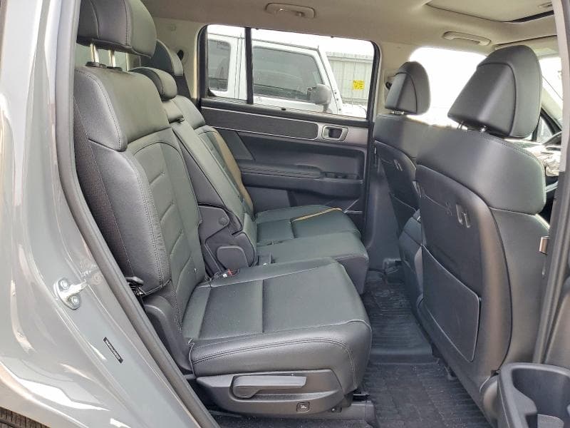 2025 HYUNDAI SANTA FE LIMITED LIMITED 11
