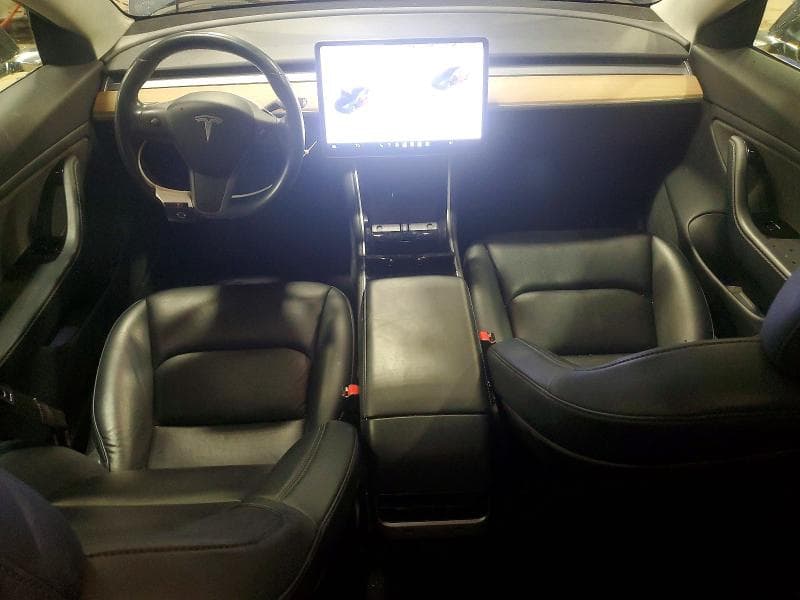 2018 TESLA MODEL 3 8