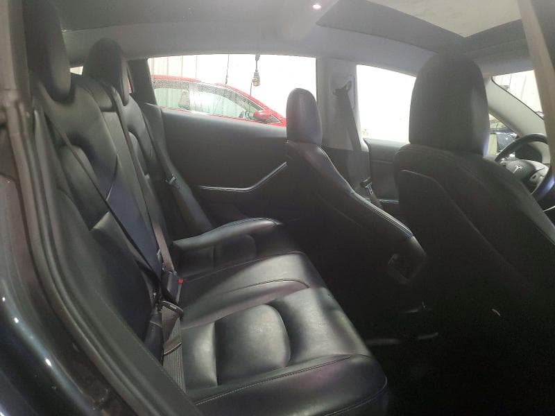 2018 TESLA MODEL 3 10