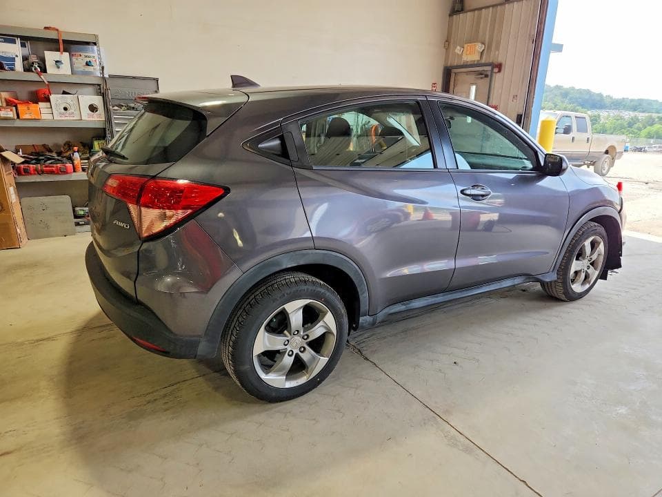 2017 HONDA HR-V LX 3