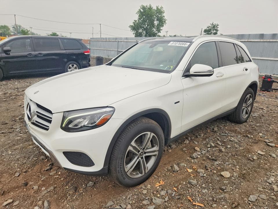 2019 MERCEDES-BENZ GLC 350E - 1