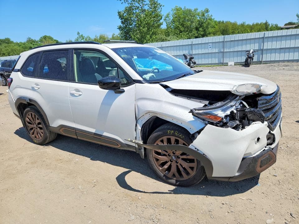 2025 SUBARU FORESTER SPORT 4