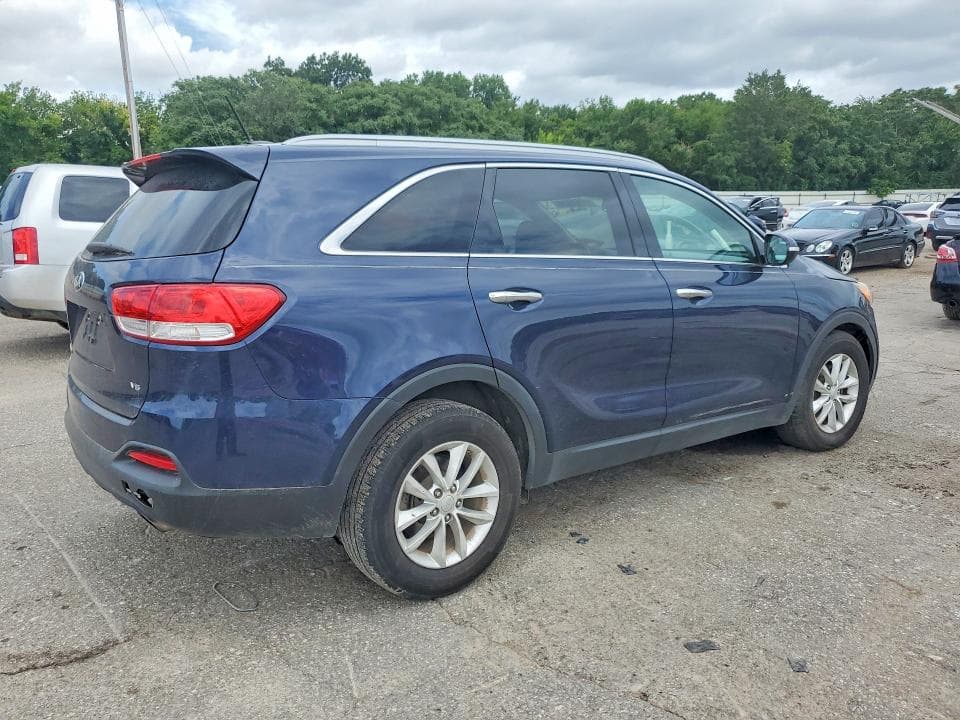 2017 KIA SORENTO LX V6 3