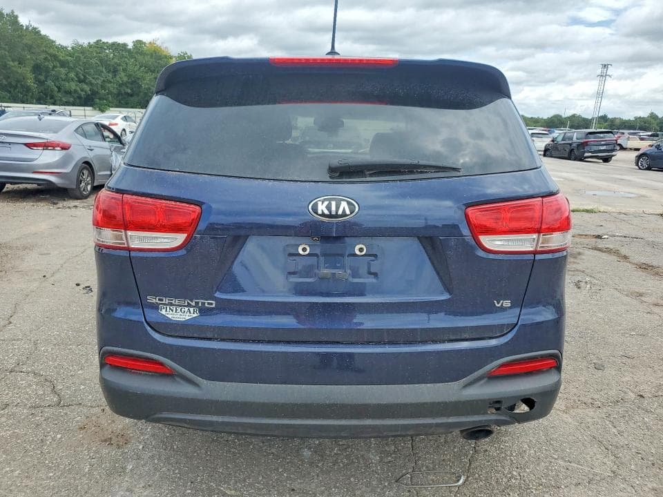 2017 KIA SORENTO LX V6 6