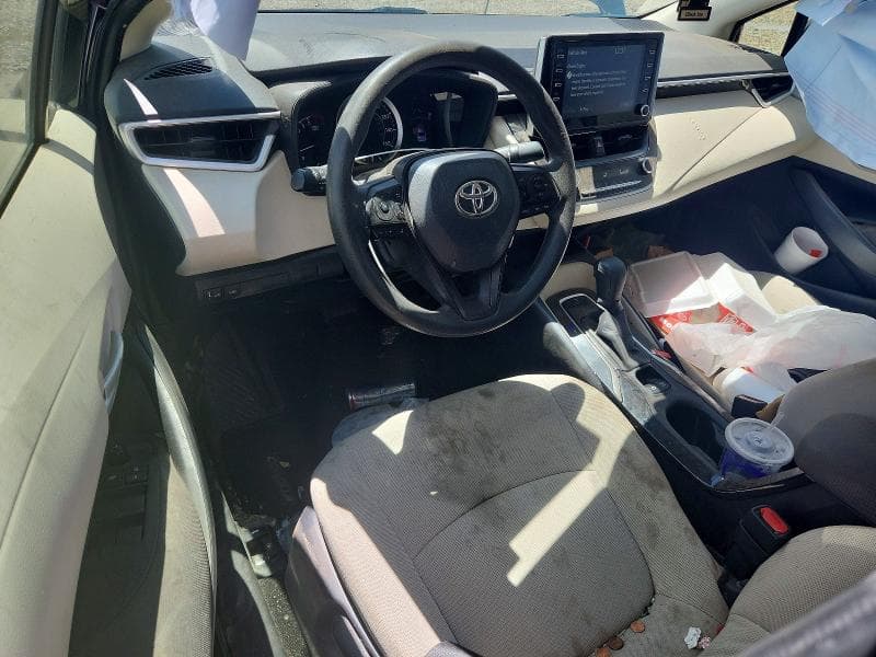 2020 TOYOTA COROLLA LE LE 8