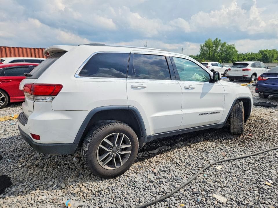 2020 JEEP GRAND CHEROKEE LAREDO 3