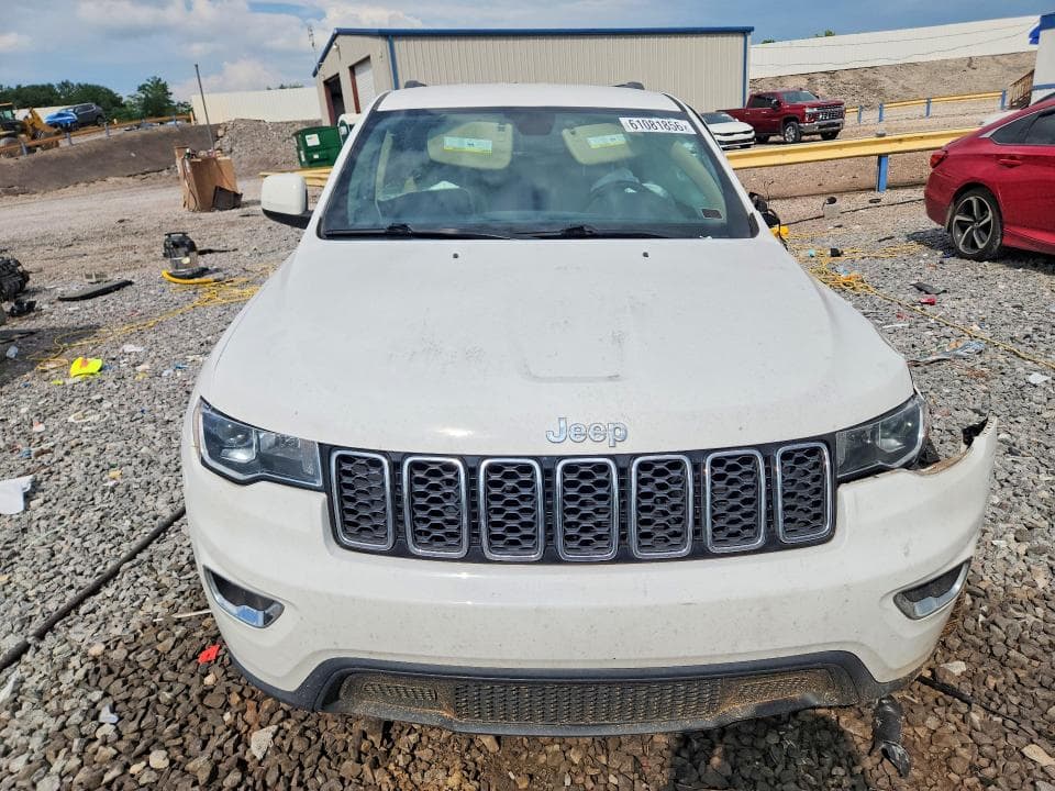 2020 JEEP GRAND CHEROKEE LAREDO 5