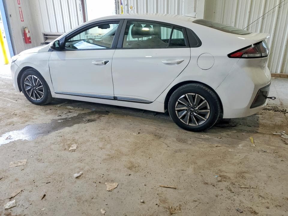 2021 HYUNDAI IONIQ SE 2