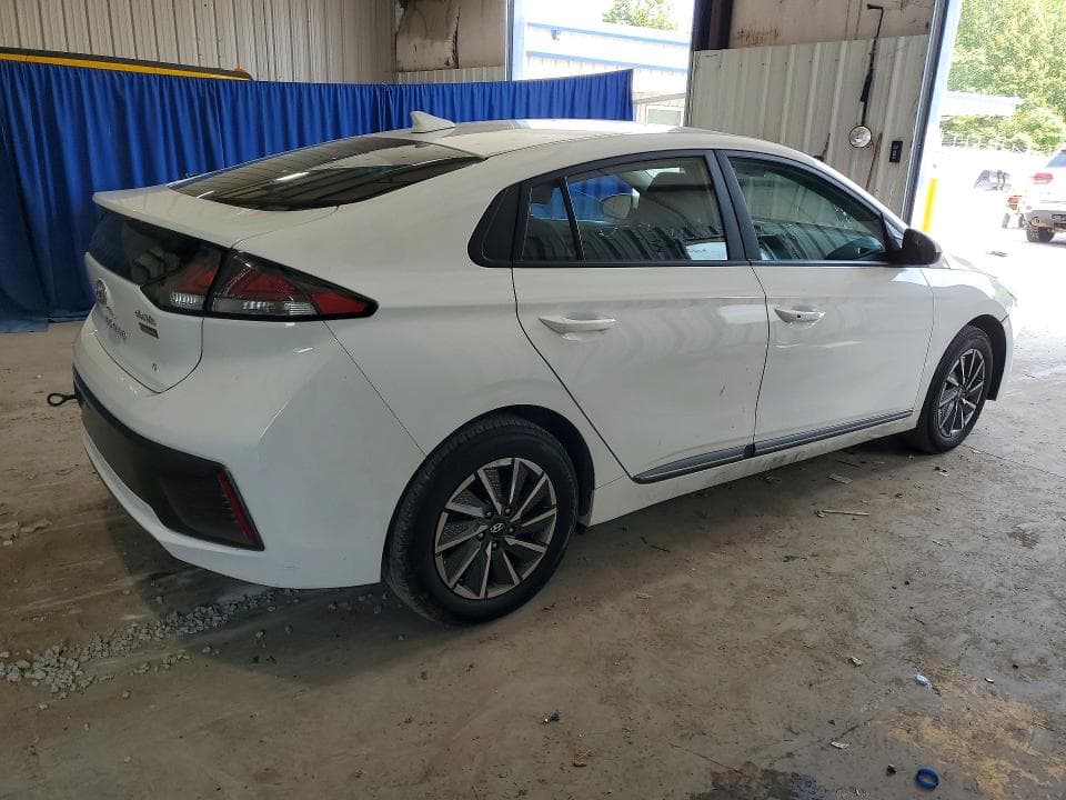 2021 HYUNDAI IONIQ SE 3