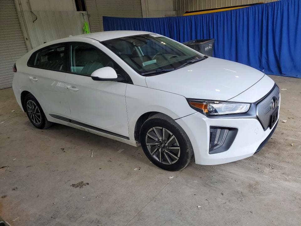 2021 HYUNDAI IONIQ SE 4
