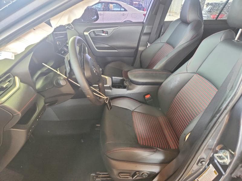 2025 TOYOTA RAV4 XSE 7