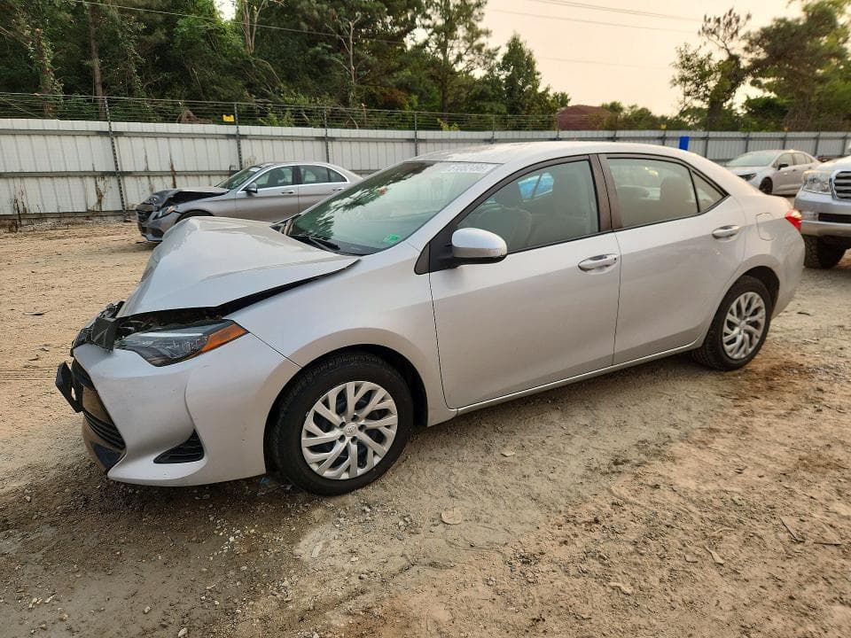 2018 TOYOTA COROLLA LE - 1