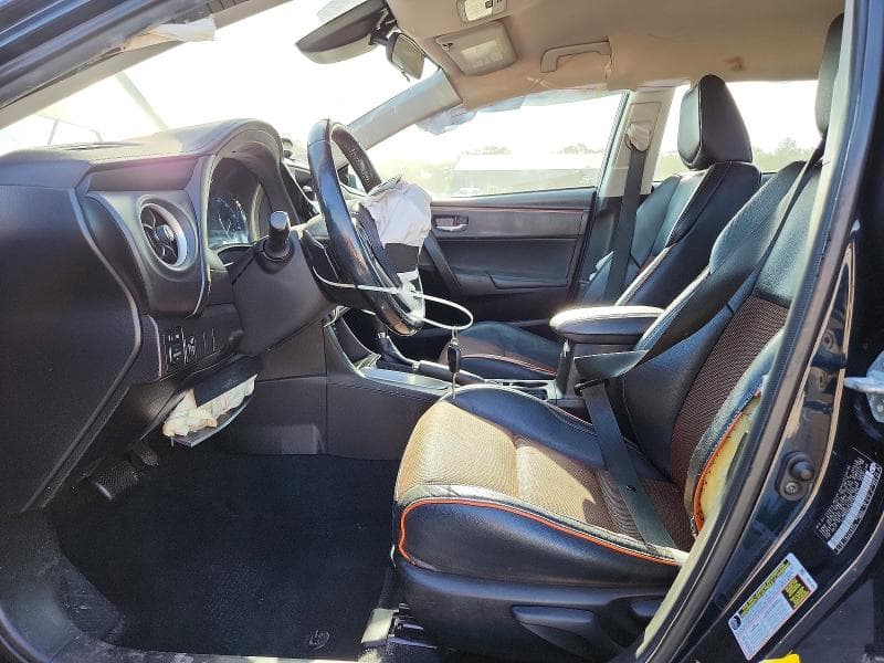 2019 TOYOTA COROLLA SE 7
