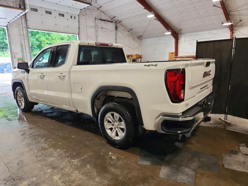 2022 GMC SIERRA K1500 SLE 2