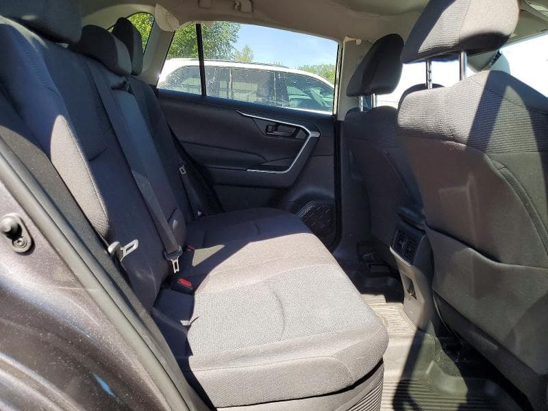 2022 TOYOTA RAV4 LE 11