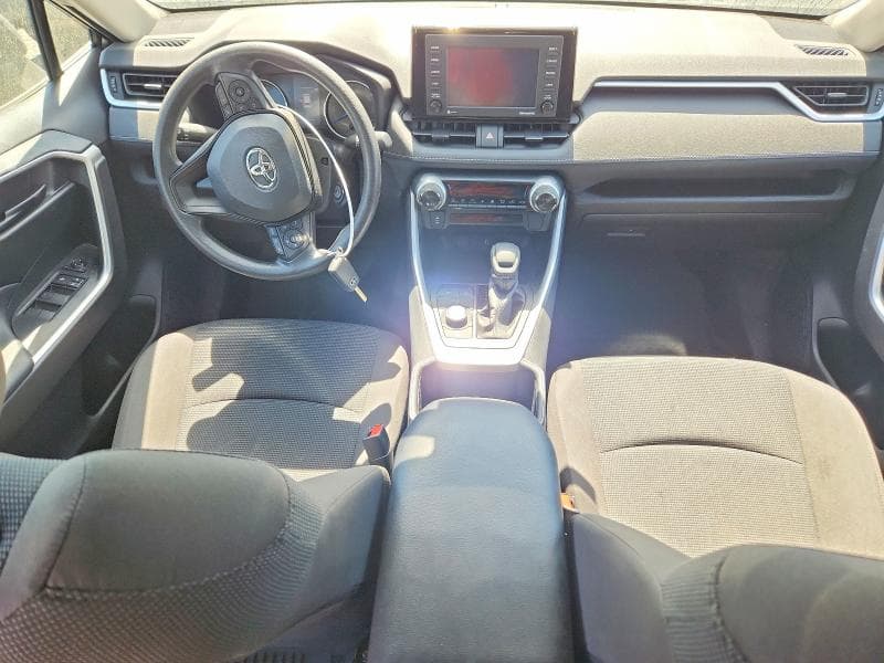 2022 TOYOTA RAV4 LE 8